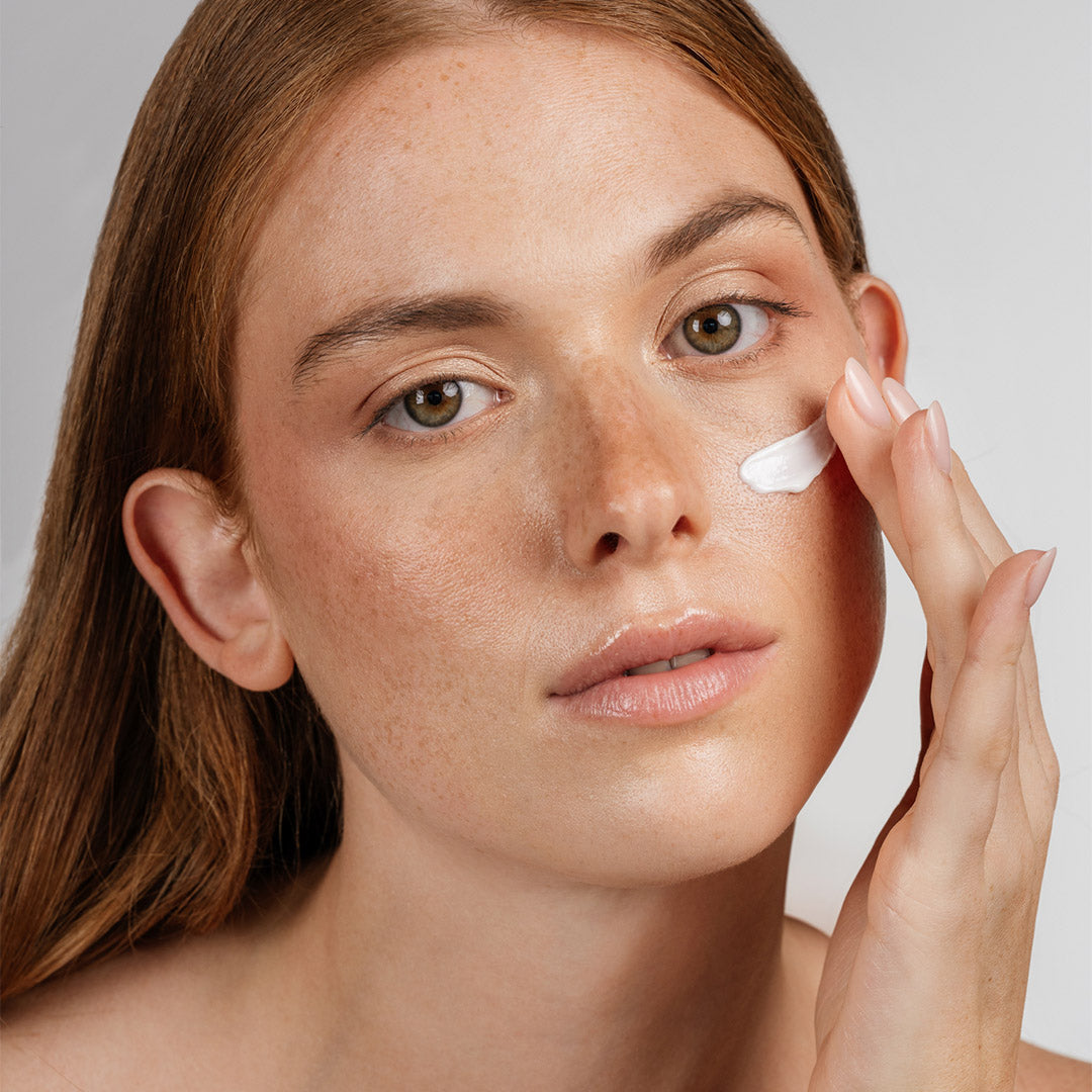 SILKY ESSENCE – COFANETTO IDRATANTE VISO E MANI