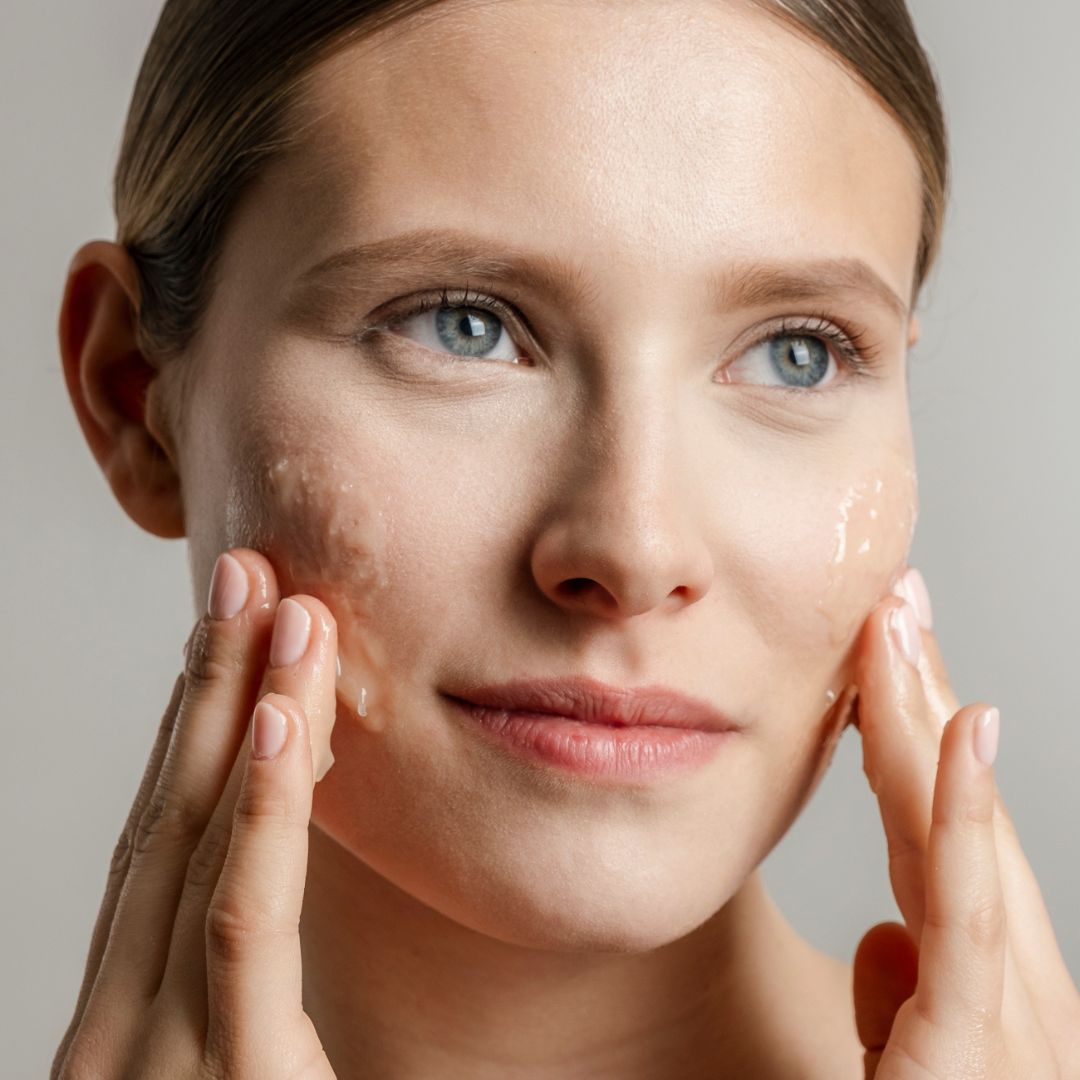 RE-WHITE AGE CONTROL - BALSAMO VISO STRUCCANTE E DETERGENTE