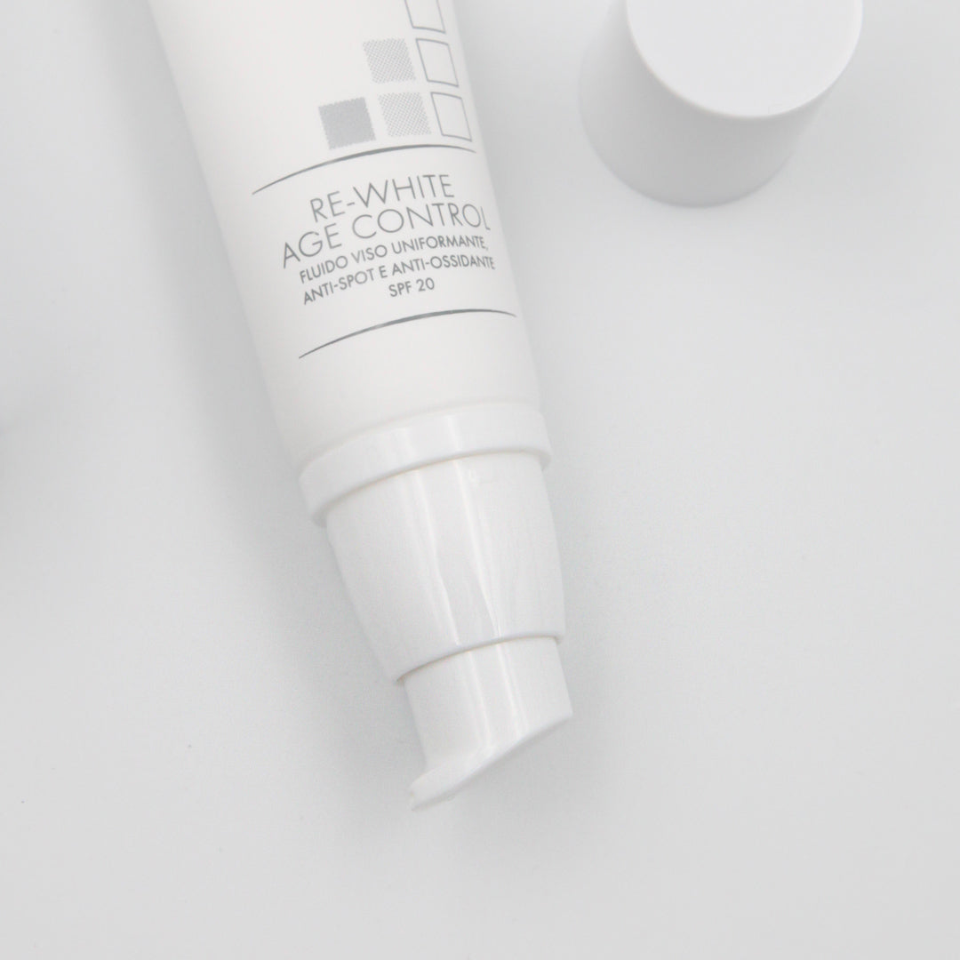 RE-WHITE AGE CONTROL UNIFYING, ANTI-SPOT AND ANTI-OXIDISING FACE LOTION - SPF 20