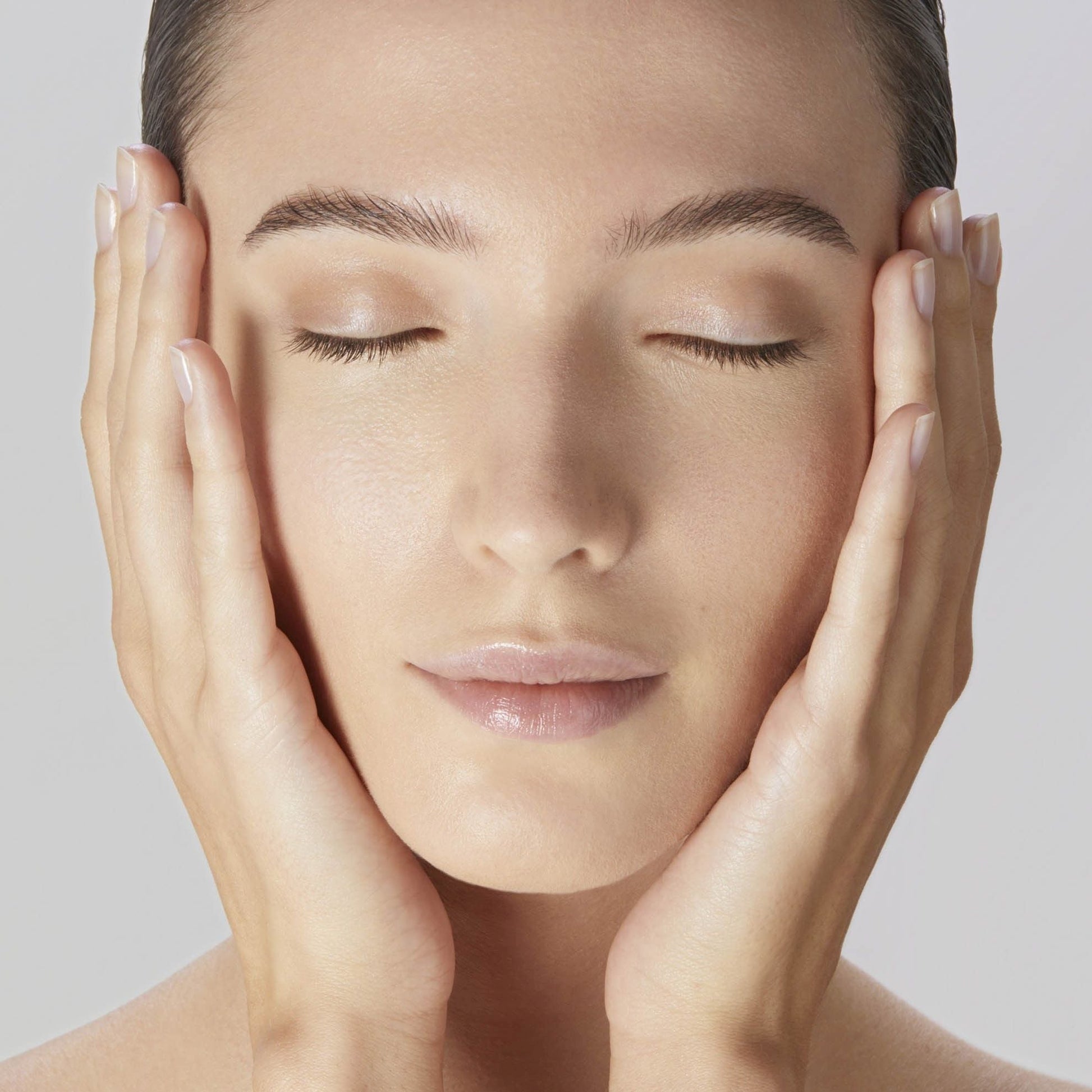 GENACTIVE CREMA VISO GIORNO GENERATRICE DI GIOVINEZZA - SPF 8 - Gerard's Cosmetic Culture