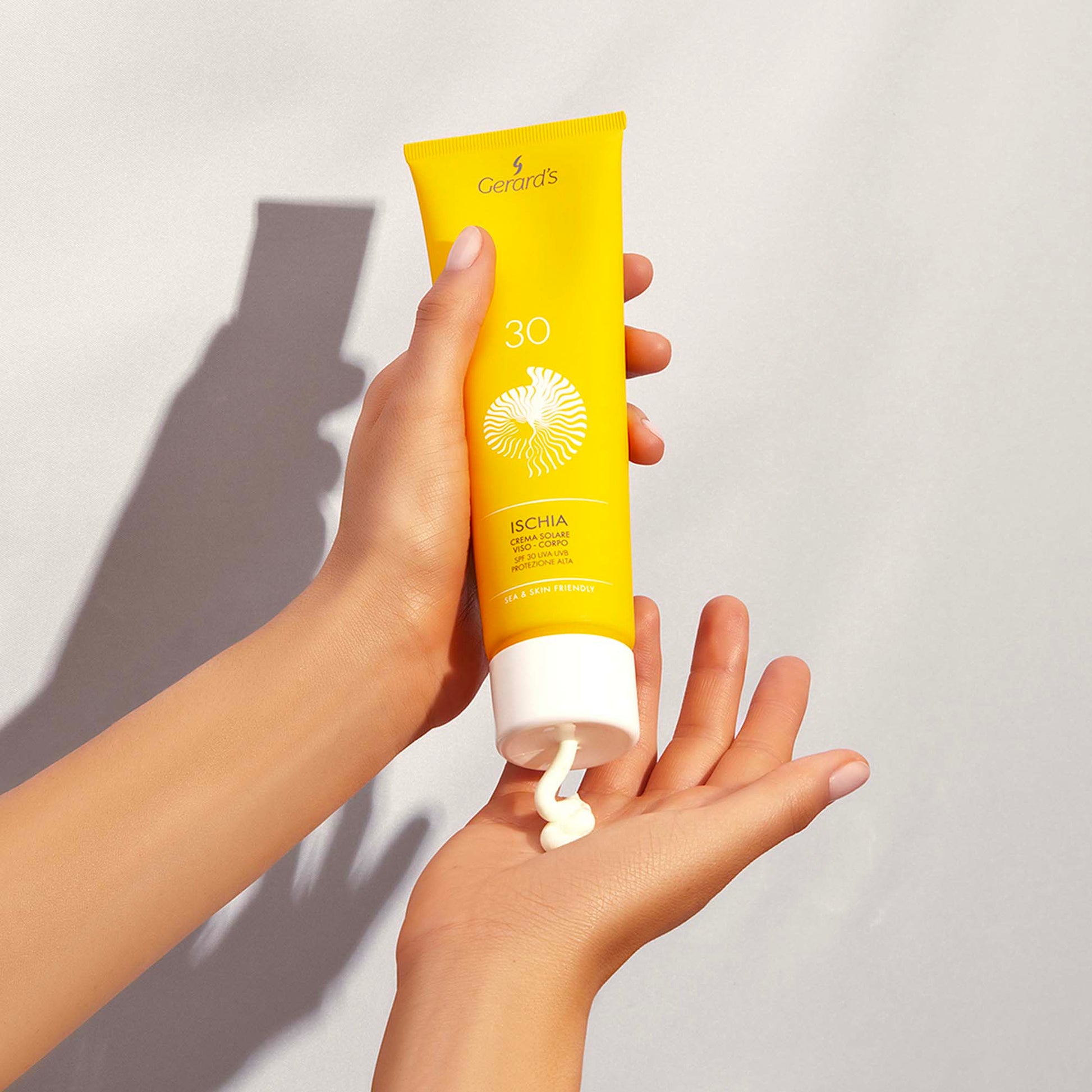 ISCHIA CREMA SOLARE VISO-CORPO SPF 30 UVA UVB - PROTEZIONE MEDIA - Gerard's Cosmetic Culture
