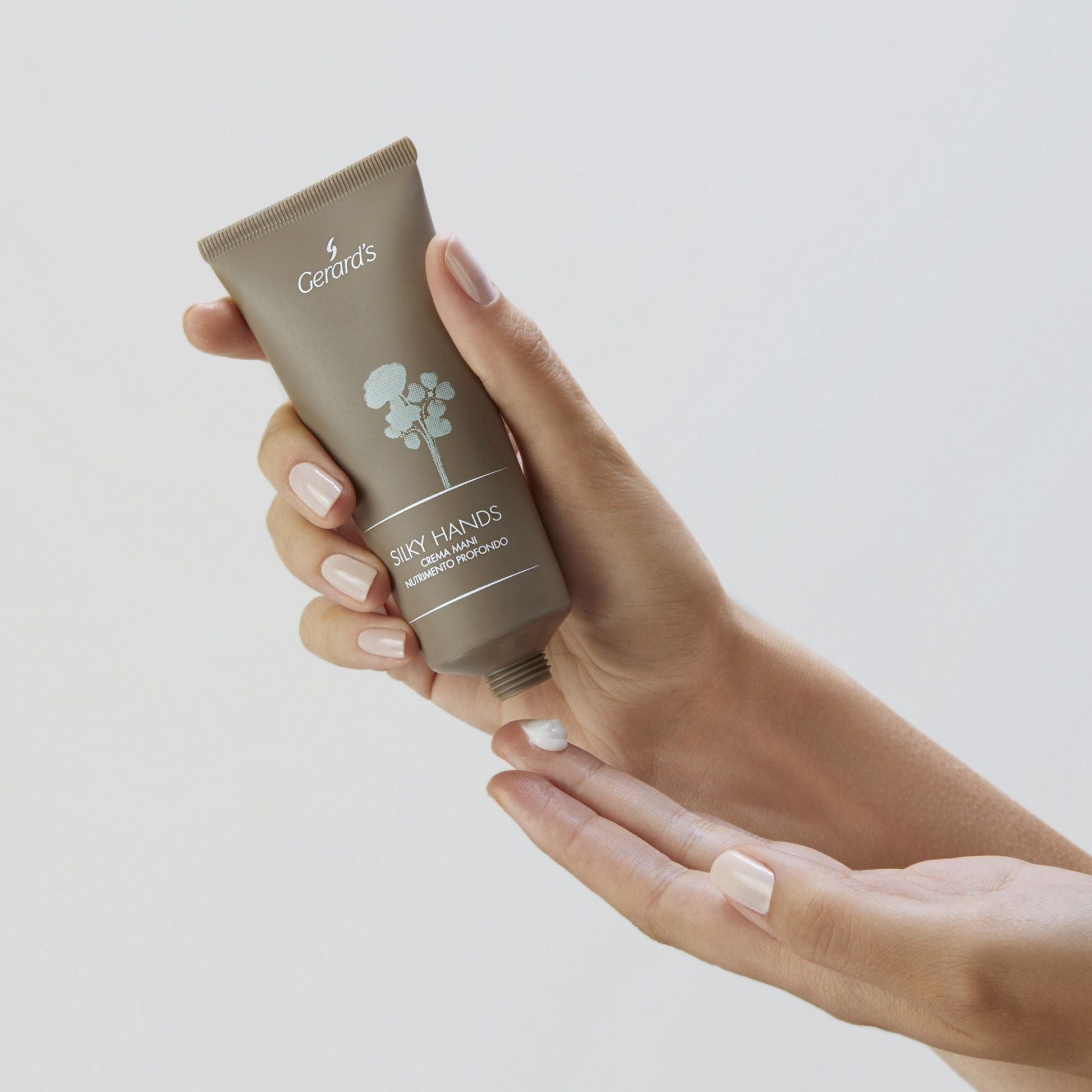 SILKY HANDS CREMA MANI NUTRIMENTO PROFONDO - Gerard's Cosmetic Culture