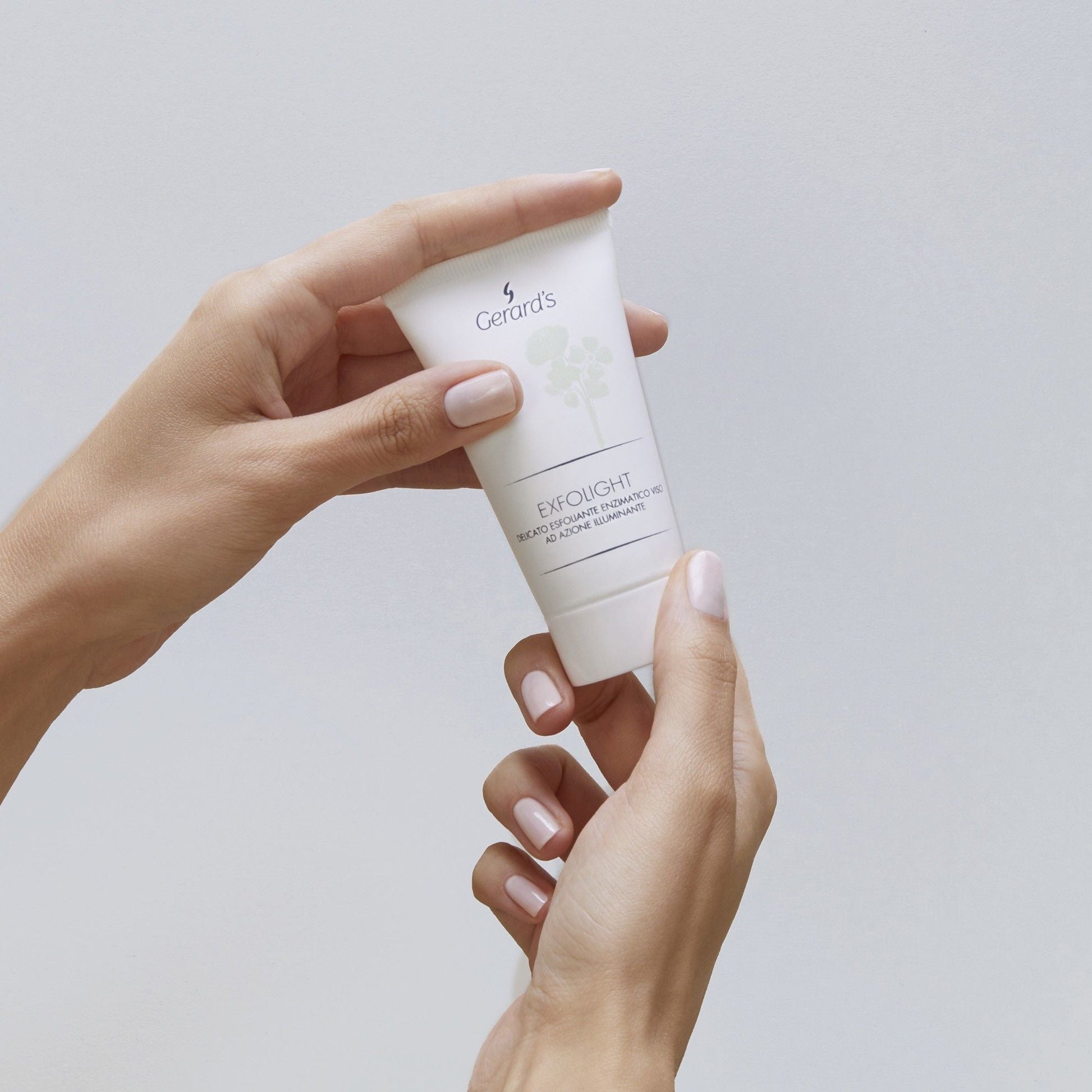 EXFOLIGHT DELICATO ESFOLIANTE ENZIMATICO VISO AD AZIONE ILLUMINANTE - Gerard's Cosmetic Culture