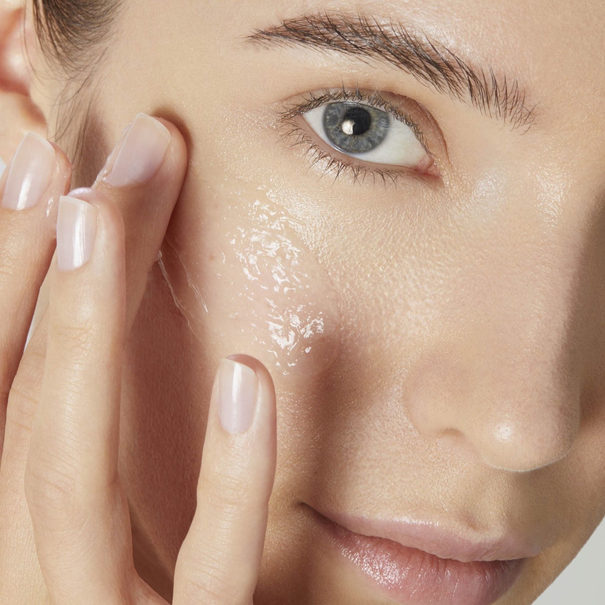 SCRUB AWAY SCRUB GEL VISO AI MICROGRANULI AD AZIONE LEVIGANTE - Gerard's Cosmetic Culture